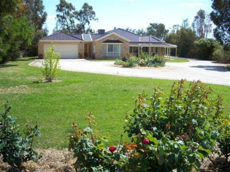 11 Tomara Court, Moama NSW 2731