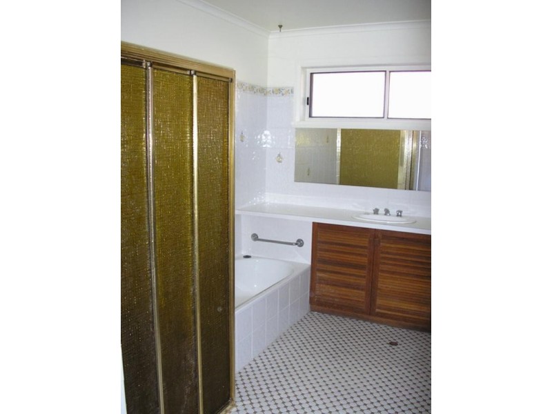 1 Winnima Avenue, Moama NSW 2731