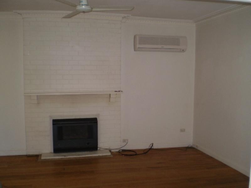 293 Ogilvie Avenue, Echuca VIC 3564