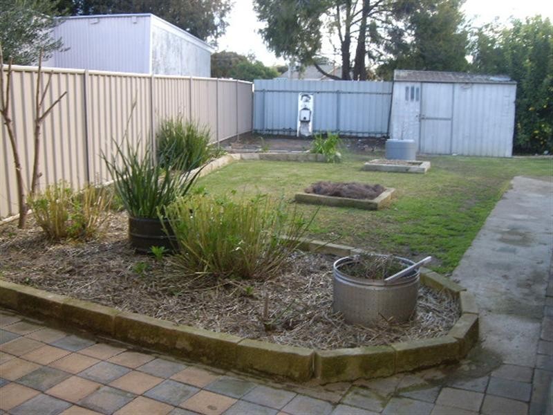 43 Crossen Street, Echuca VIC 3564