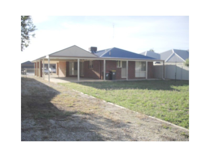 19 Aberdeen Way, Moama NSW 2731