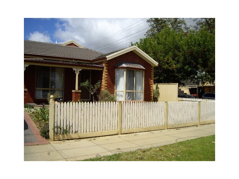 263 Pakenham Street, Echuca VIC 3564