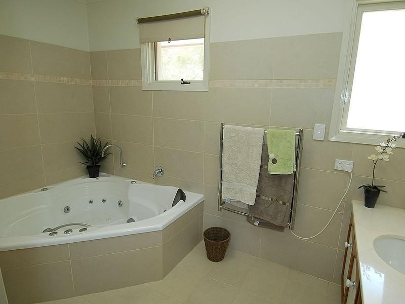 38 Rutley Crescent, Echuca VIC 3564