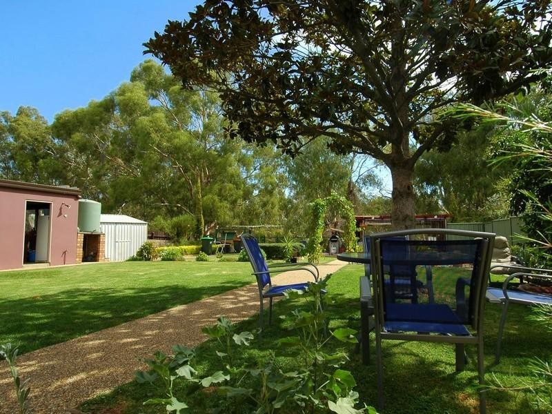 38 Rutley Crescent, Echuca VIC 3564