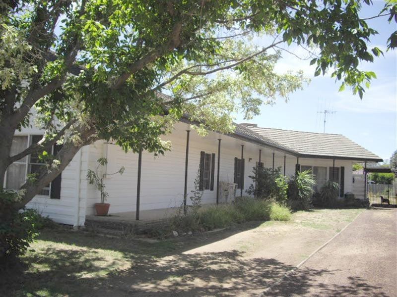 16 Crossen Street, Echuca VIC 3564