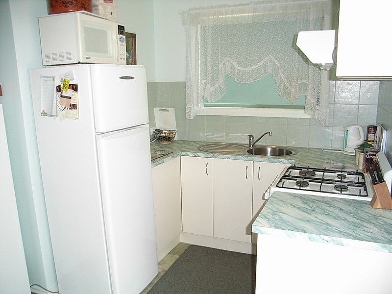 Cabin 24, Murray River Holiday Park, 2 Blair Street, Moama NSW 2731