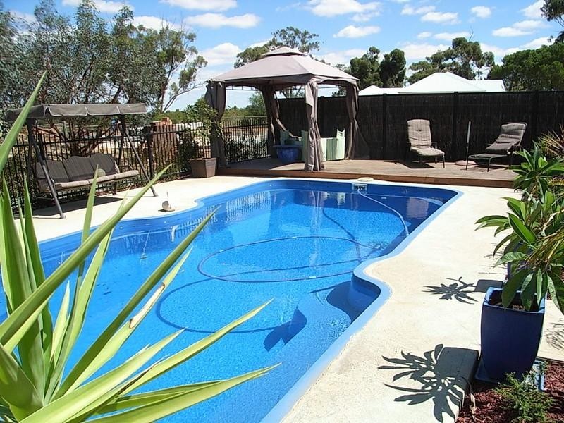 12 Hollara Drive, Moama NSW 2731