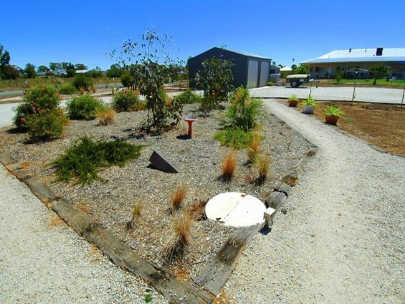 8 Ikona Drive, Echuca VIC 3564