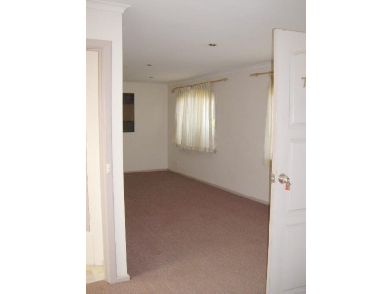 1/71-73 Ogilvie Avenue, Echuca VIC 3564