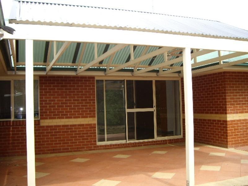33 Adelaide Crescent, Echuca VIC 3564