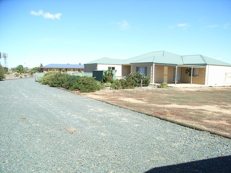 24 Brecon Court, Echuca VIC 3564