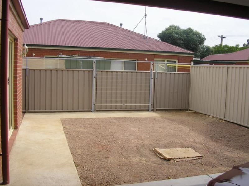 2/43 Mitchell Street, Echuca VIC 3564