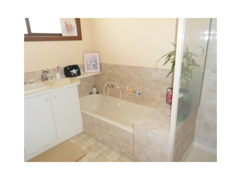 4 Colonel Court, Echuca VIC 3564