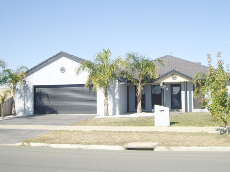 45 McSwains Road, Echuca VIC 3564