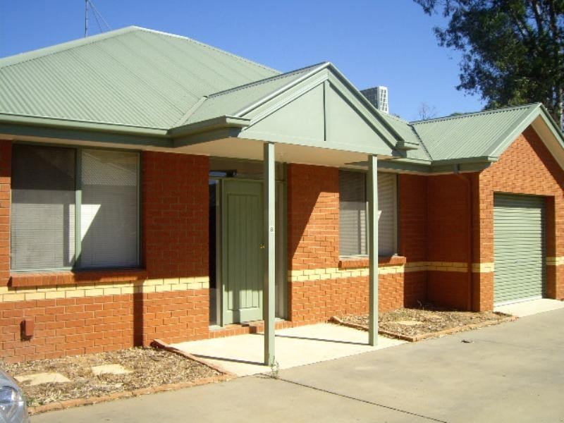 8/6 Warden Street, Moama NSW 2731