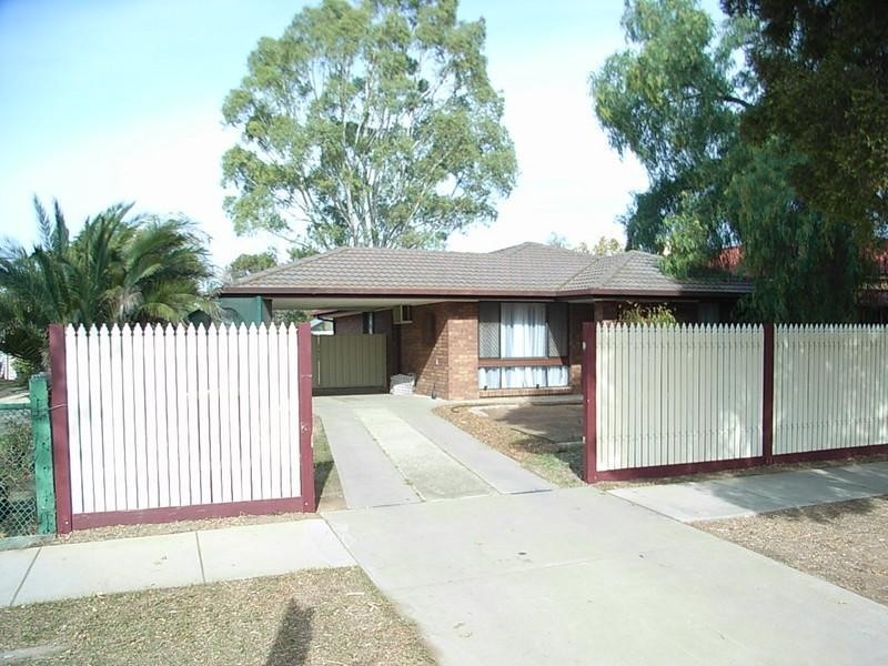 13 Echuca Street, Moama NSW 2731