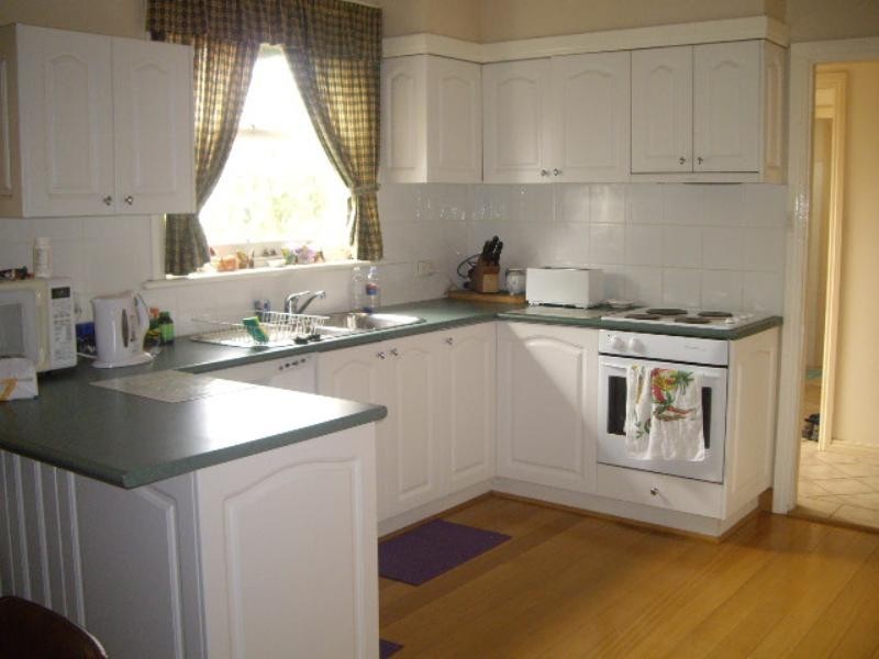 82 Ogilvie Avenue, Echuca VIC 3564