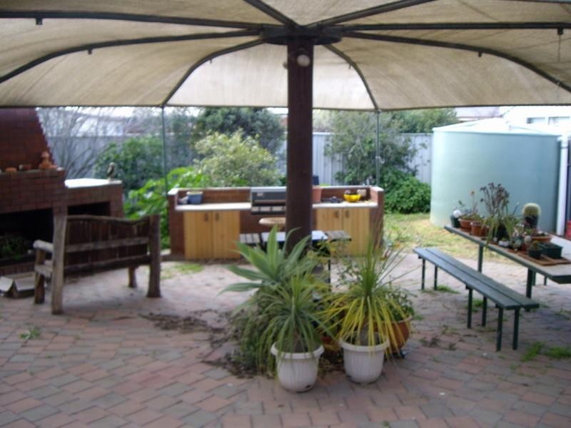 82 Ogilvie Avenue, Echuca VIC 3564