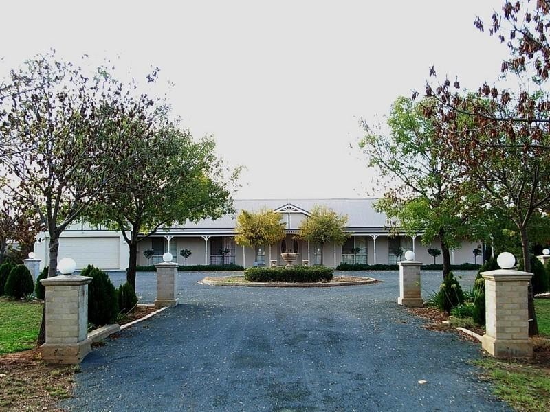 83 Fehring Lane, Echuca VIC 3564