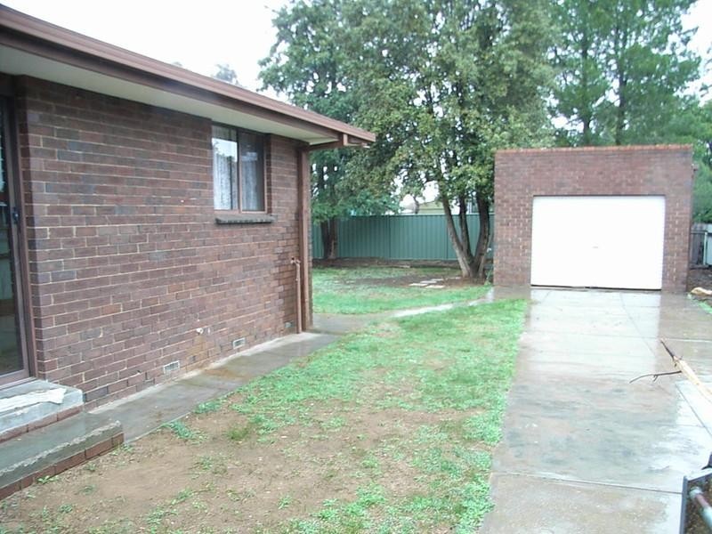 73 Pakenham Street, Echuca VIC 3564