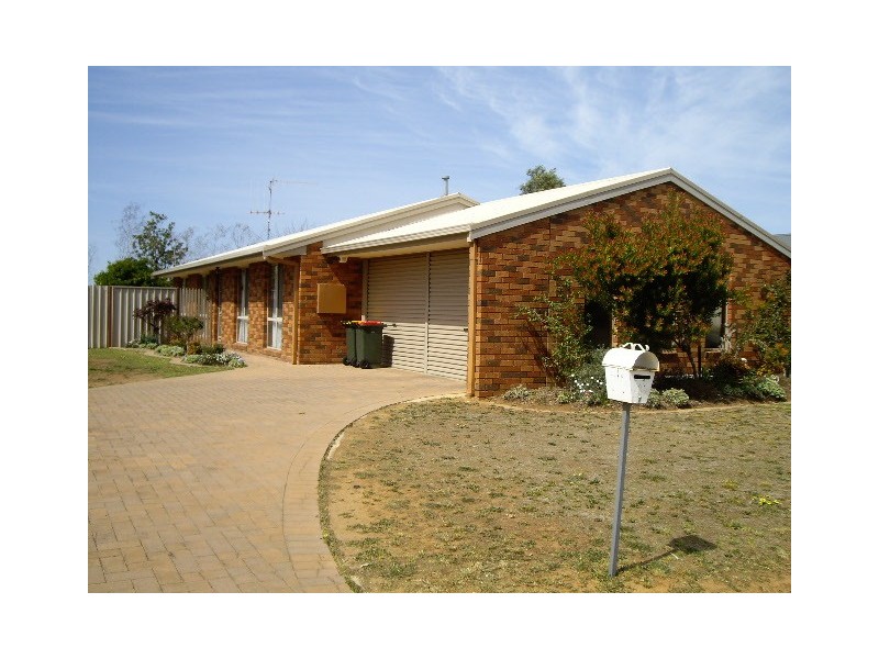 31 Lawson Drive, Moama NSW 2731