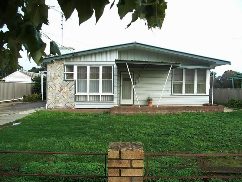 23 Barry Street, Echuca VIC 3564