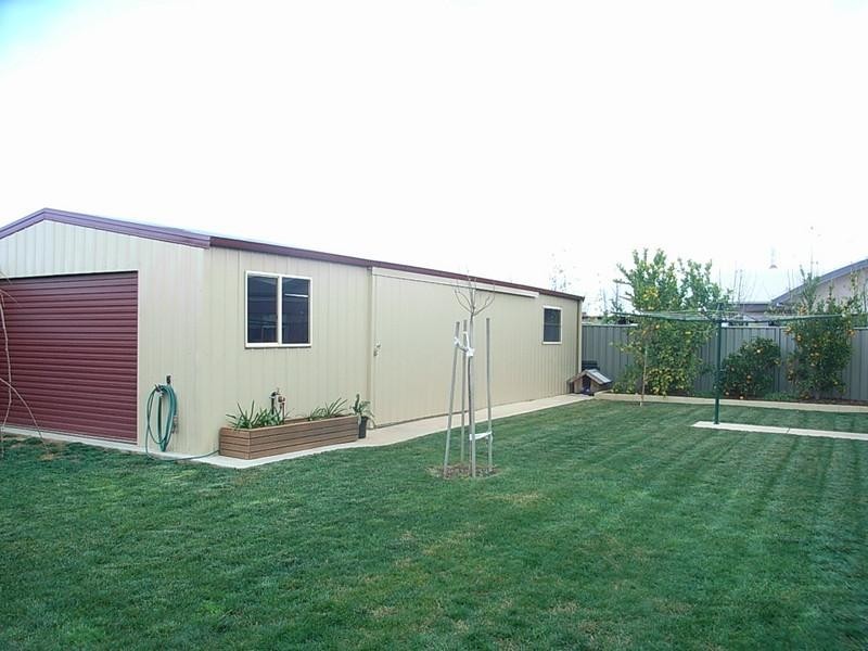 6 Victoria Place, Echuca VIC 3564