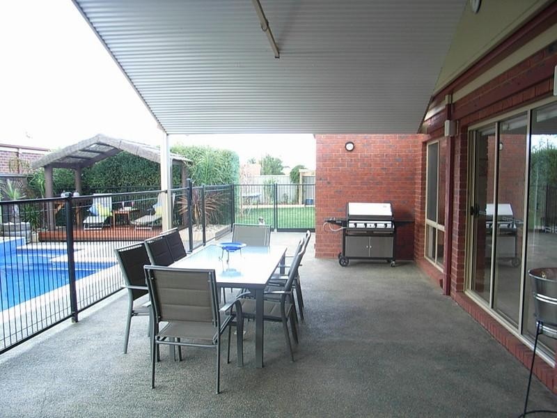 6 Victoria Place, Echuca VIC 3564