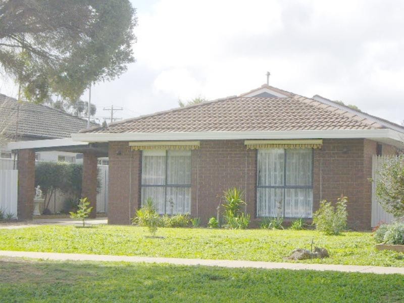 32 Shackell Street, Echuca VIC 3564