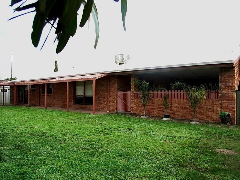21 Adelaide Crescent, Echuca VIC 3564