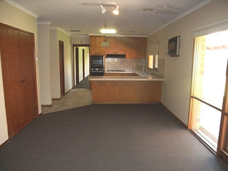 21 Adelaide Crescent, Echuca VIC 3564