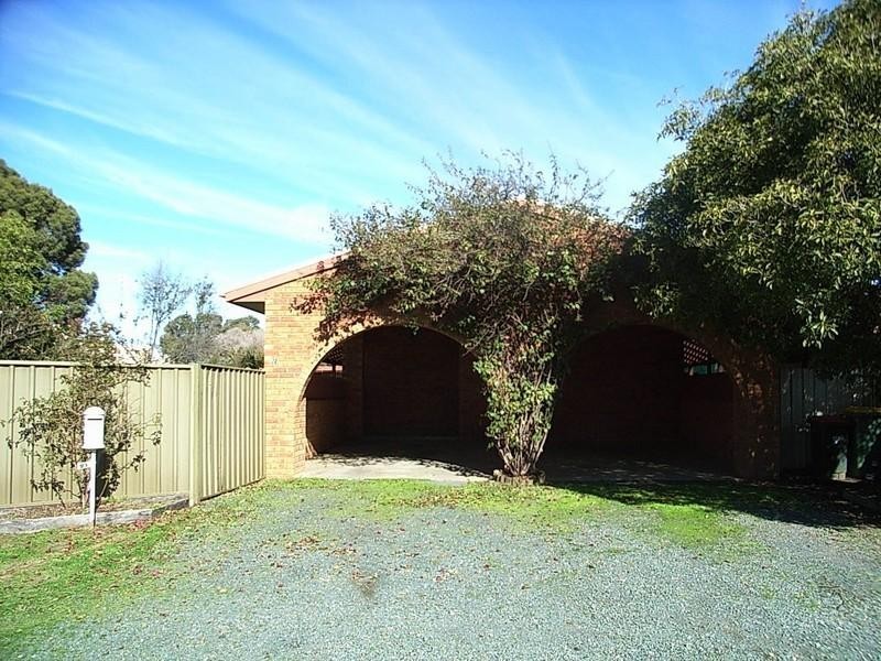 21 Adelaide Crescent, Echuca VIC 3564