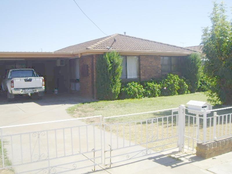 22 Regent Street, Moama NSW 2731