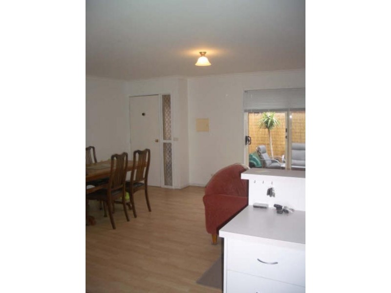 2/16 Council Street, Moama NSW 2731