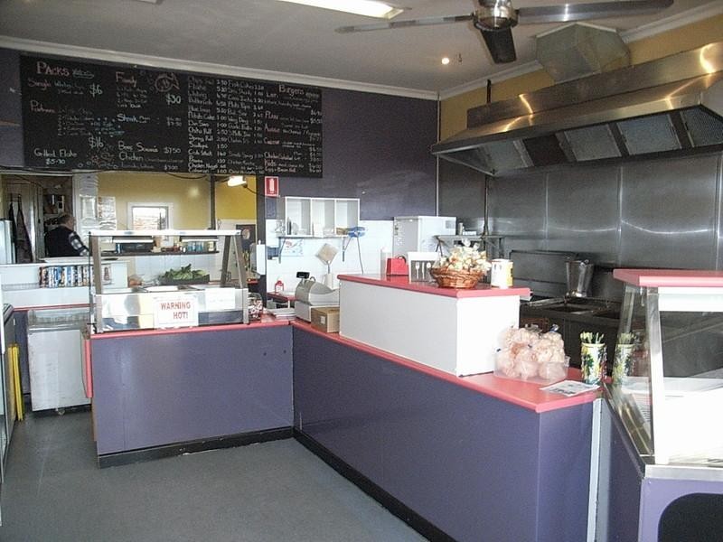 Fish Tales 47 Haverfield Street, Echuca VIC 3564