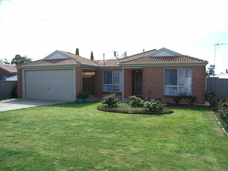 35 Deakin Grove, Tongala VIC 3621