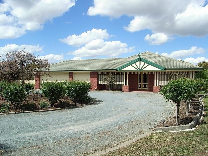 10 Pambula Court, Echuca VIC 3564