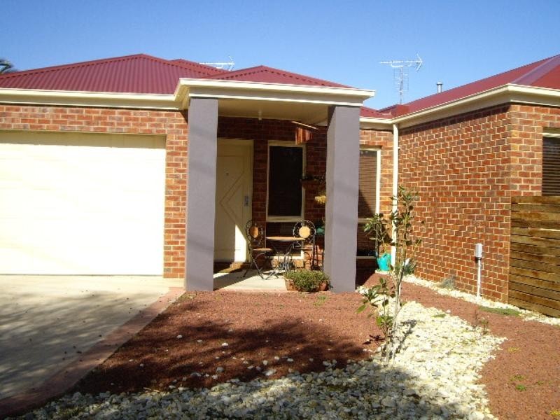 2/135 Goulburn Road, Echuca VIC 3564