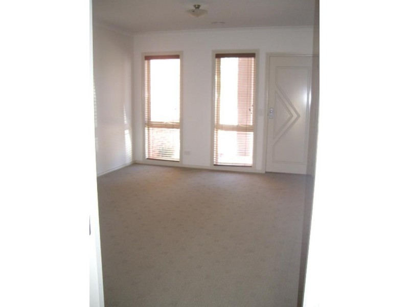 2/135 Goulburn Road, Echuca VIC 3564