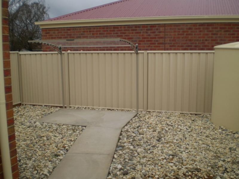 2/135 Goulburn Road, Echuca VIC 3564
