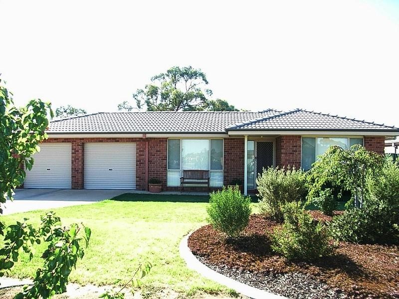 59 Woodlands Circuit, Echuca VIC 3564