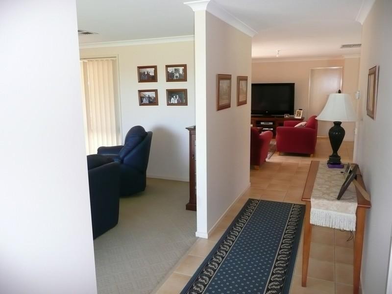 59 Woodlands Circuit, Echuca VIC 3564