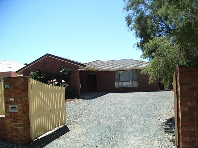 24 Darling Street, Echuca VIC 3564