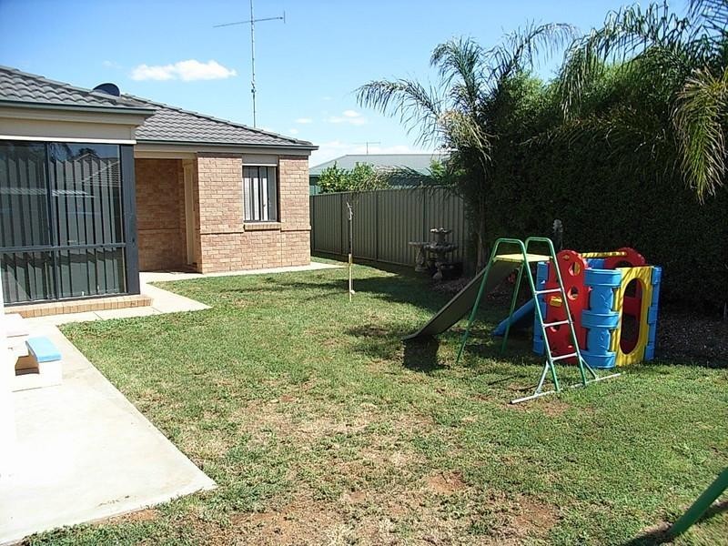 26 Woodlands Circ, Echuca VIC 3564