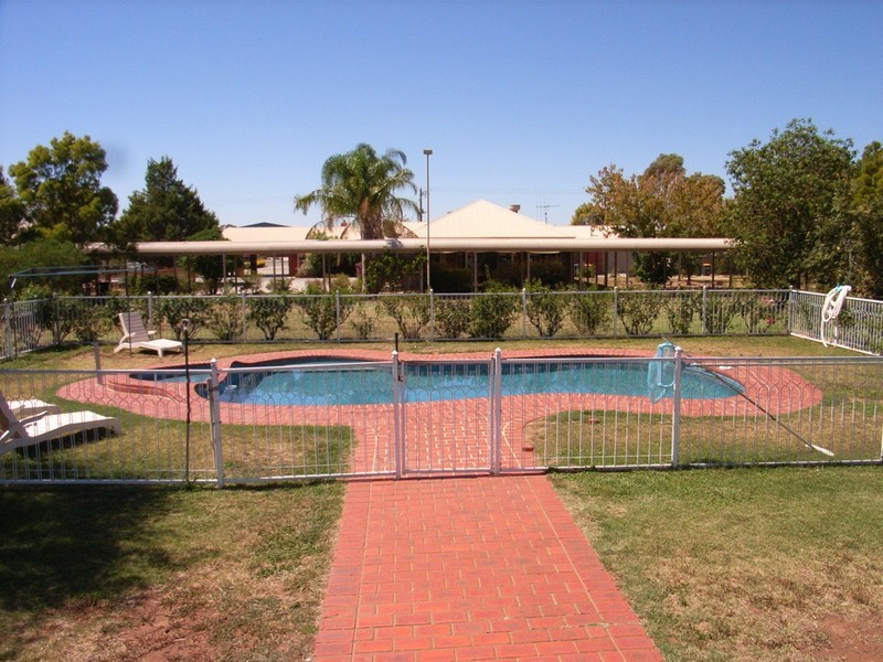 Motel 115-123 Northern Highway, Echuca VIC 3564
