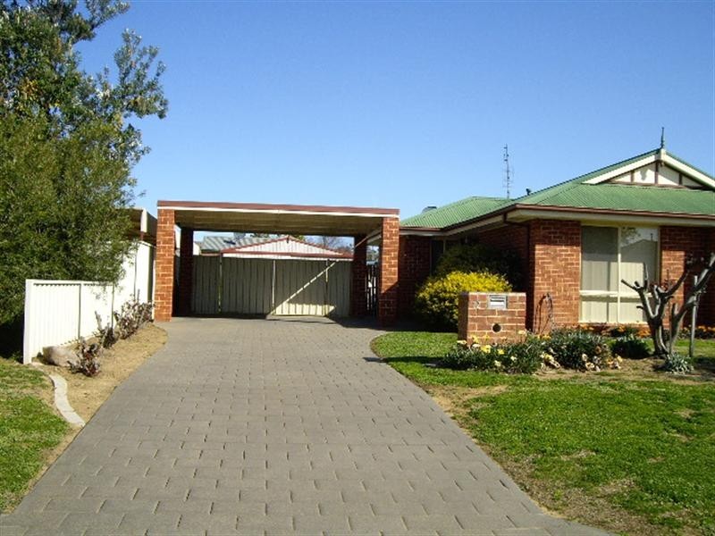 12 Annie Court, Moama NSW 2731