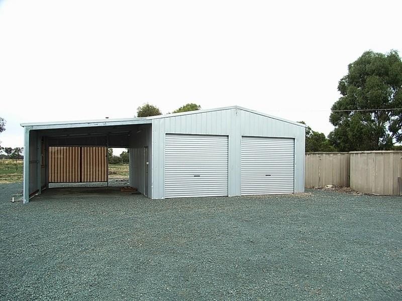 97 Singer Road, Rochester VIC 3561