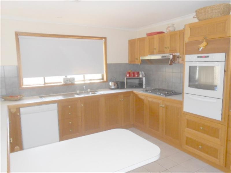 18 Lachlan Crescent, Echuca VIC 3564