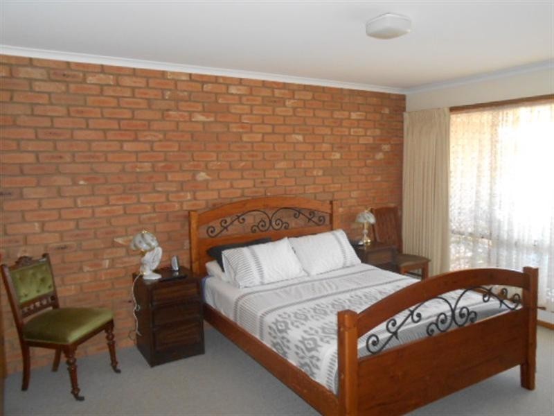 18 Lachlan Crescent, Echuca VIC 3564