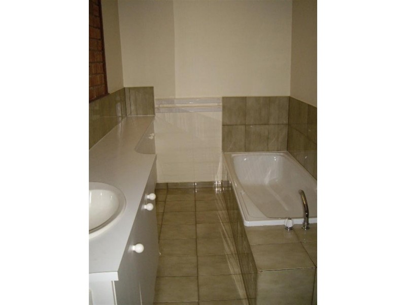 18 Lachlan Crescent, Echuca VIC 3564